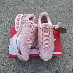 Nike Air Max Sneakers Women Size 9